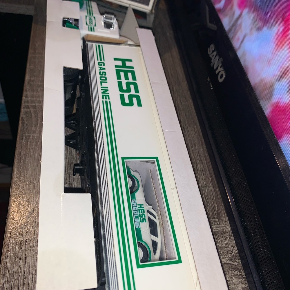 1992 Hess Truck 18 Wheeler And Racer Porsche Type Race Car In Original